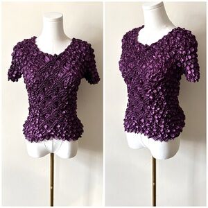 Vintage Punchy‎ Purple Metallic Stretch Scrunch Popcorn Pull on Short Sleeve Top